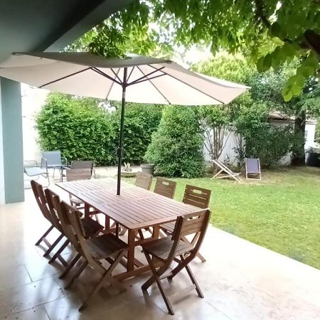 Loue Maison 10 Couchages A La Rochelle Avec Jardin, Proche Plage Luaran gambar